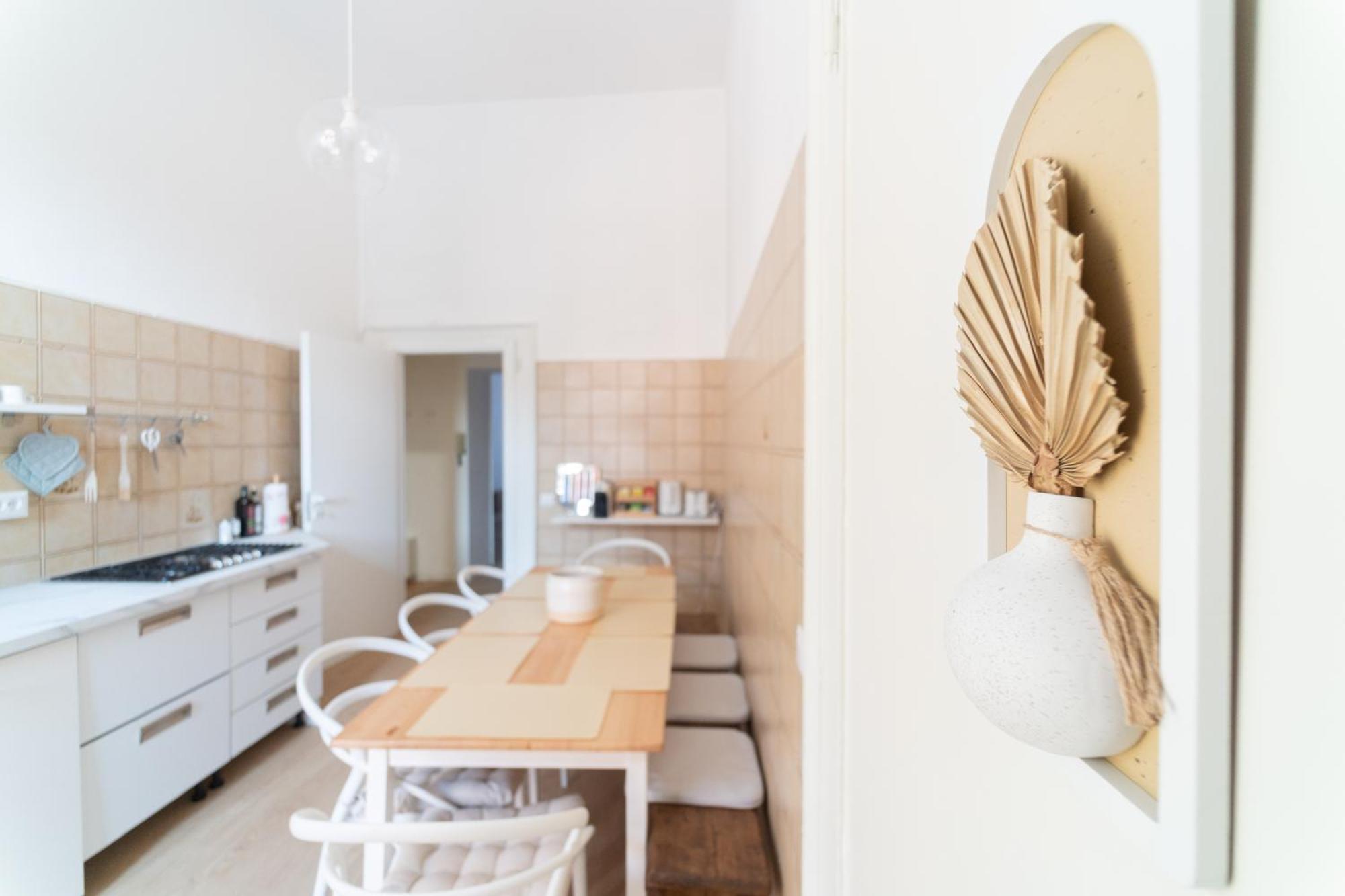 Grand Central 1845 - 2 Bedrooms Design Flat Bergamo Exterior photo